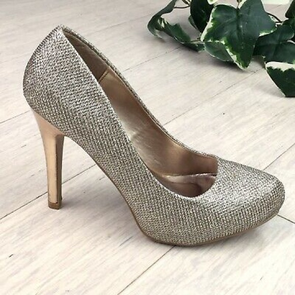 Qupid Shoes - Sparkly Gold Heels